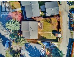215 Rundlecairn Road NE - photo 33