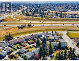 215 Rundlecairn Road NE - photo 38