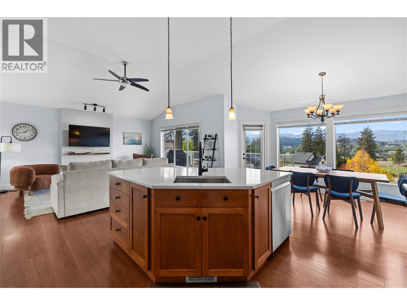 10230 Teresa Road, Lake Country