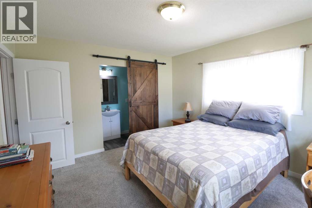 5612 57 Street - 13