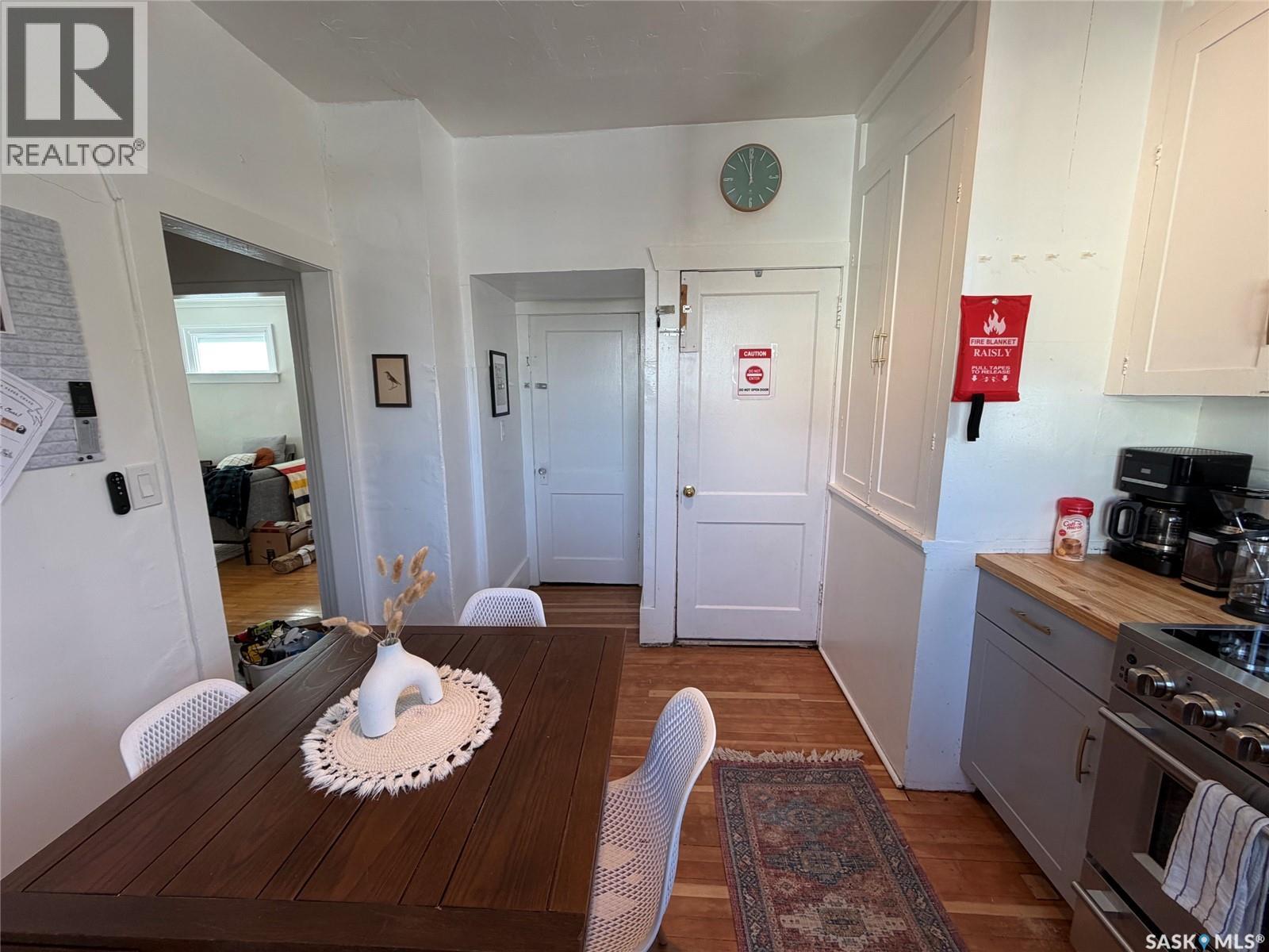 345 2nd STREET W - 16