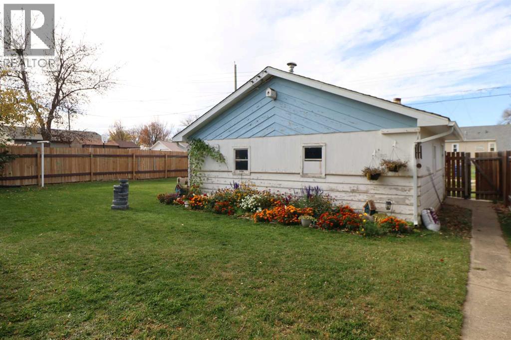 5612 57 Street - 3