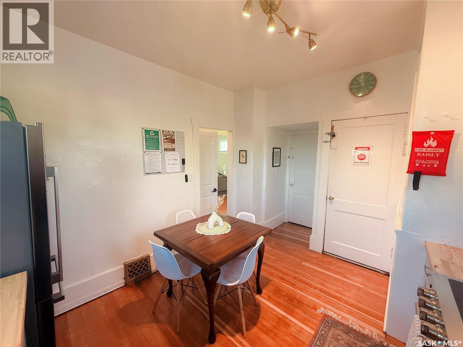 345 2nd STREET W - 35