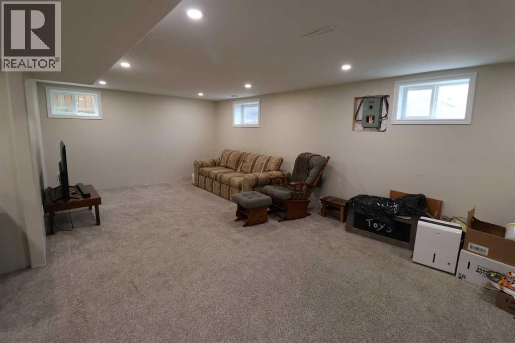 5612 57 Street - 17