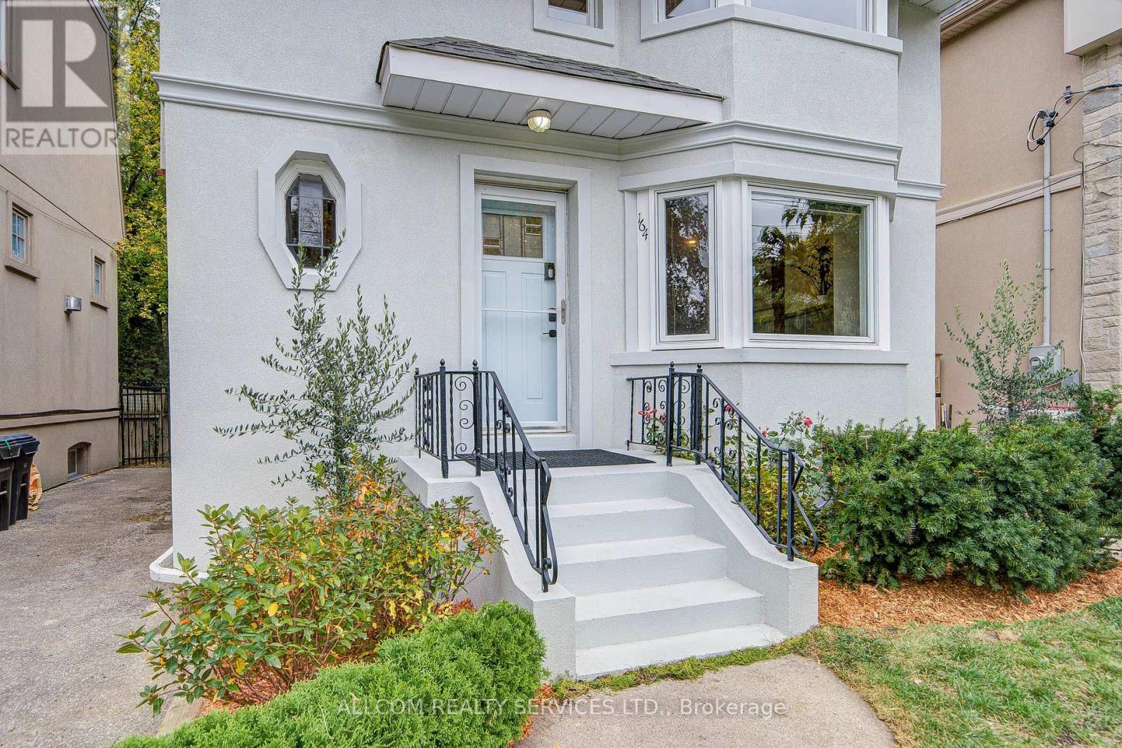 164 GLENVALE BOULEVARD, Toronto (Leaside)