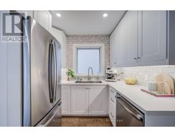 164 Glenvale Boulevard, Toronto, ON M4G2W3 Photo 14