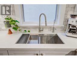 164 Glenvale Boulevard, Toronto, ON M4G2W3 Photo 16