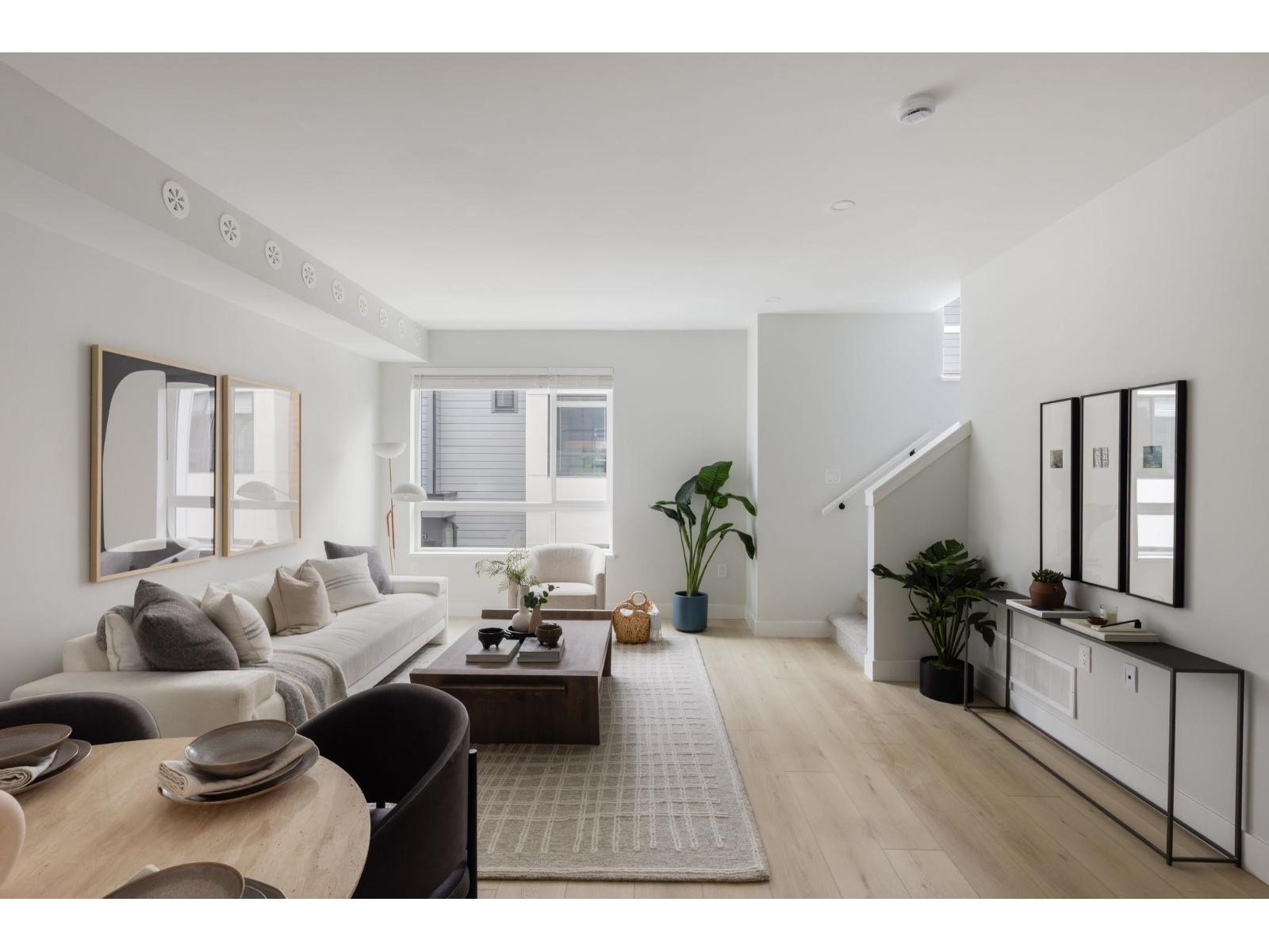 Photo of 58 30530 CARDINAL AVENUE 4