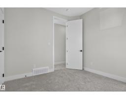 4274 Charles Cl Sw, Edmonton, AB T6W3H2 Photo 35