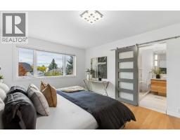 243 Sierra Morena Close Sw, Calgary, AB T3H3G3 Photo 17