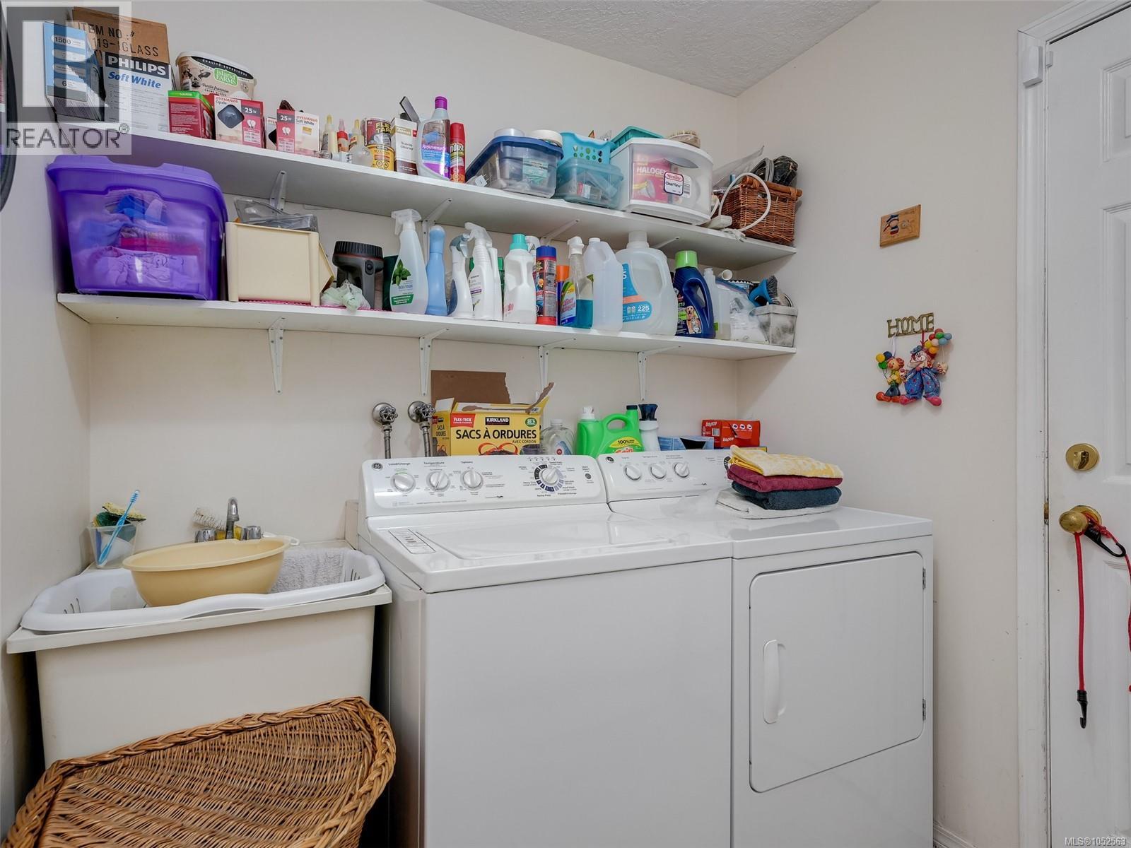 595 Delora Dr - 22
