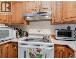 Kitchen - 595 Delora Dr, Colwood, BC V9C3S2 Photo 10