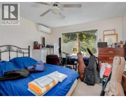 595 Delora Dr, Colwood, BC V9C3S2 Photo 18