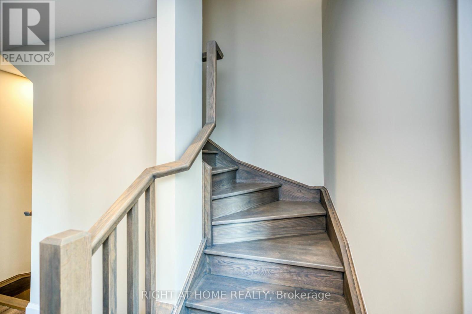 20- 292 Vine Street, St. Catharines, ON photo 19