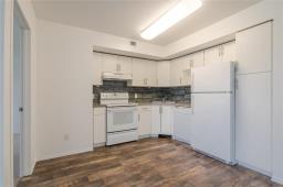 2117 2 Brighton Lane, Steinbach, MB R5G0X6 Photo 9