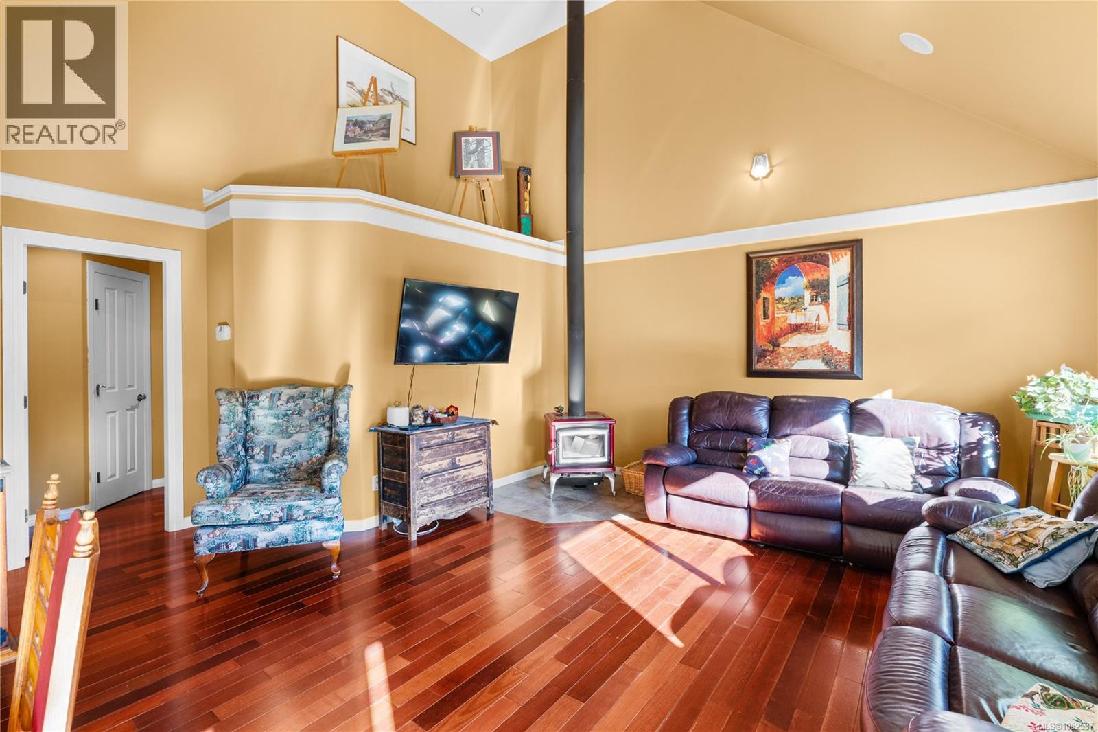  762 Memory Lane, Mill Bay