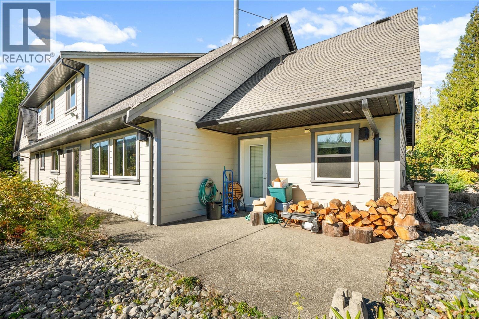  762 Memory Lane, Mill Bay