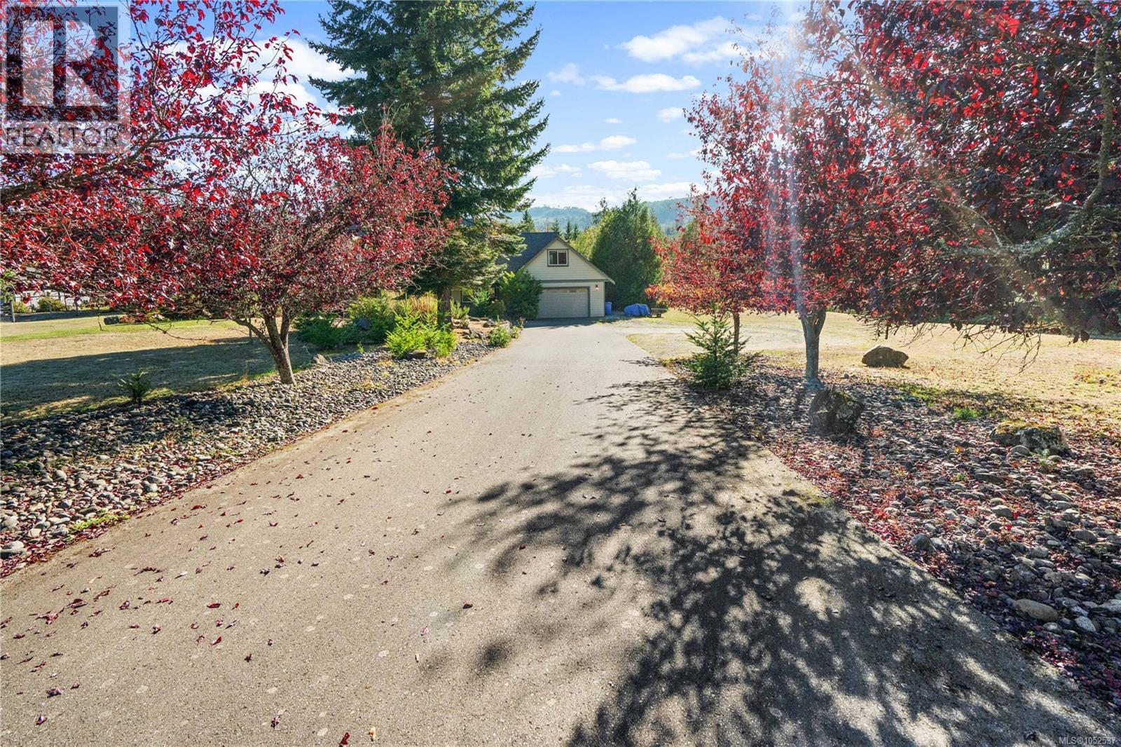  762 Memory Lane, Mill Bay