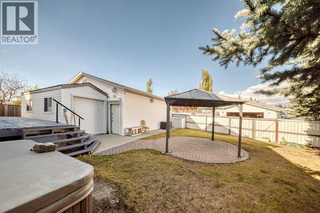826 Applewood Drive SE - photo 38
