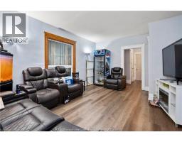 Kitchen - 39 Russell Street, Leamington, ON N8H1V1 Photo 14
