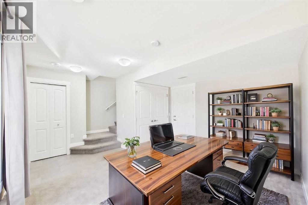 881 Cranston Avenue SE - photo 4
