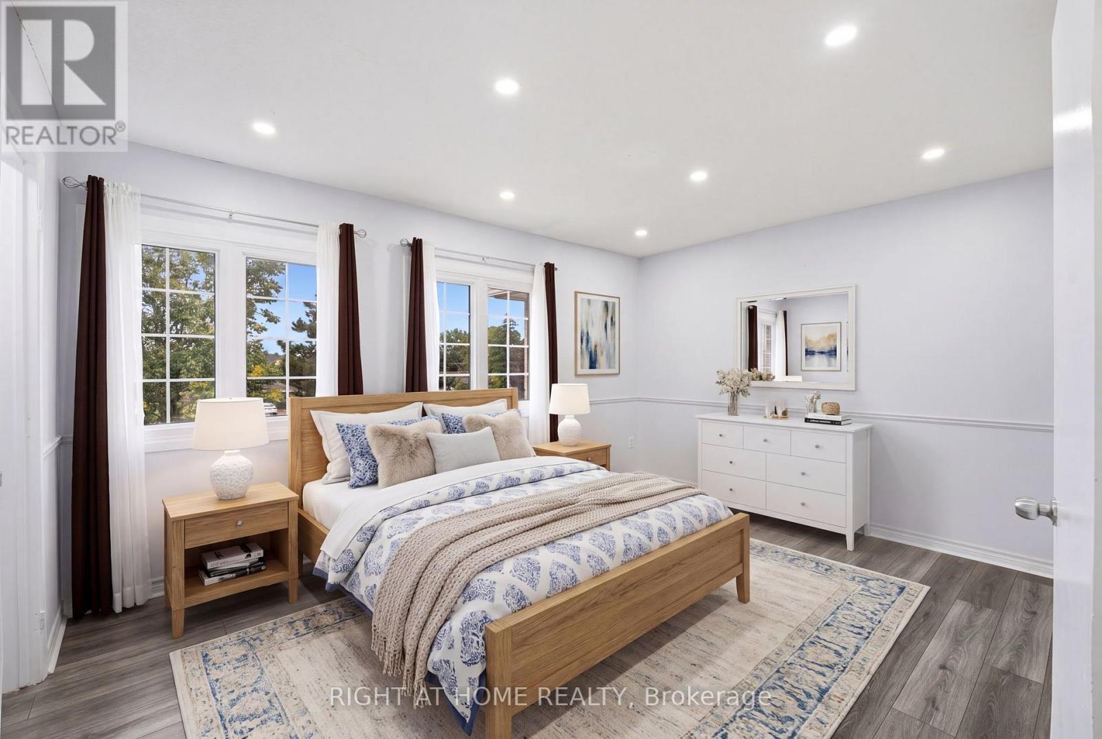 #21 35 CHIPSTEAD AVENUE - 17