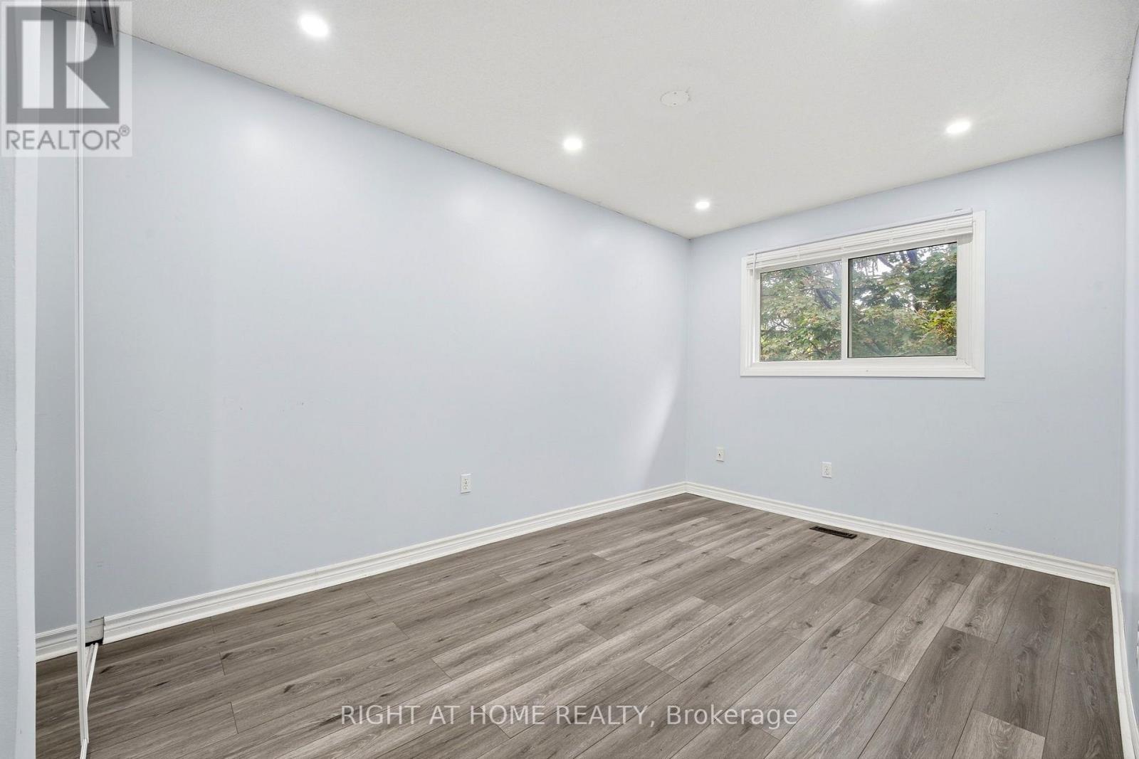 #21 35 CHIPSTEAD AVENUE - 22