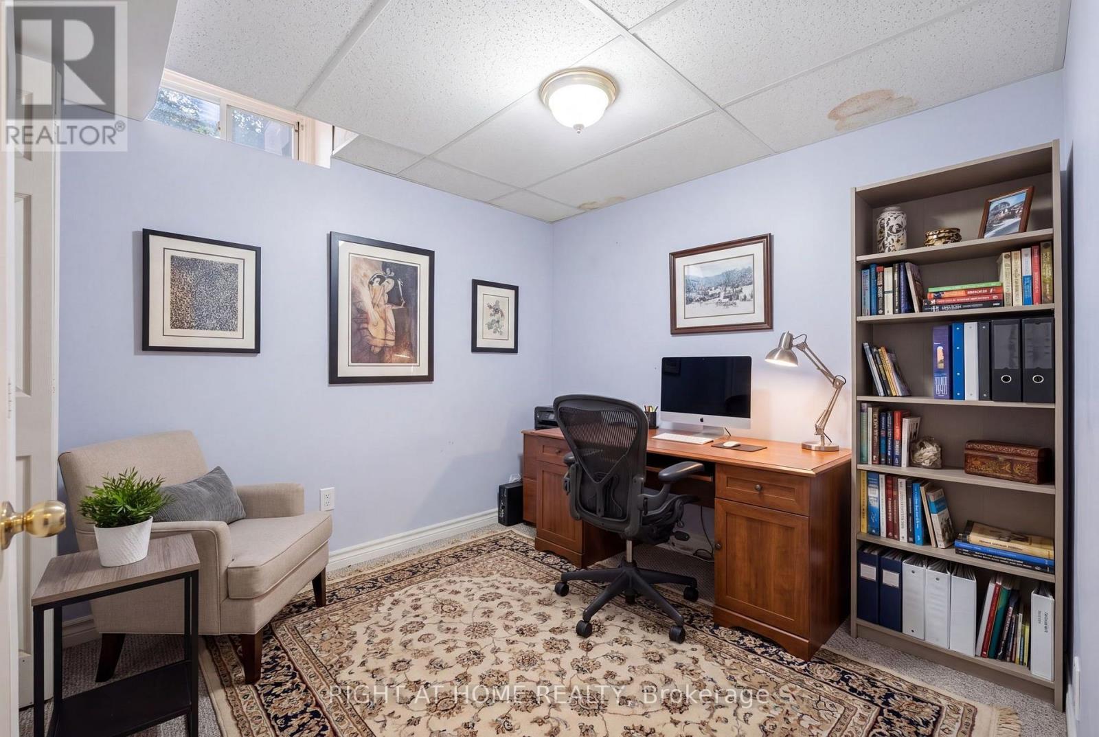 #21 35 CHIPSTEAD AVENUE - 27