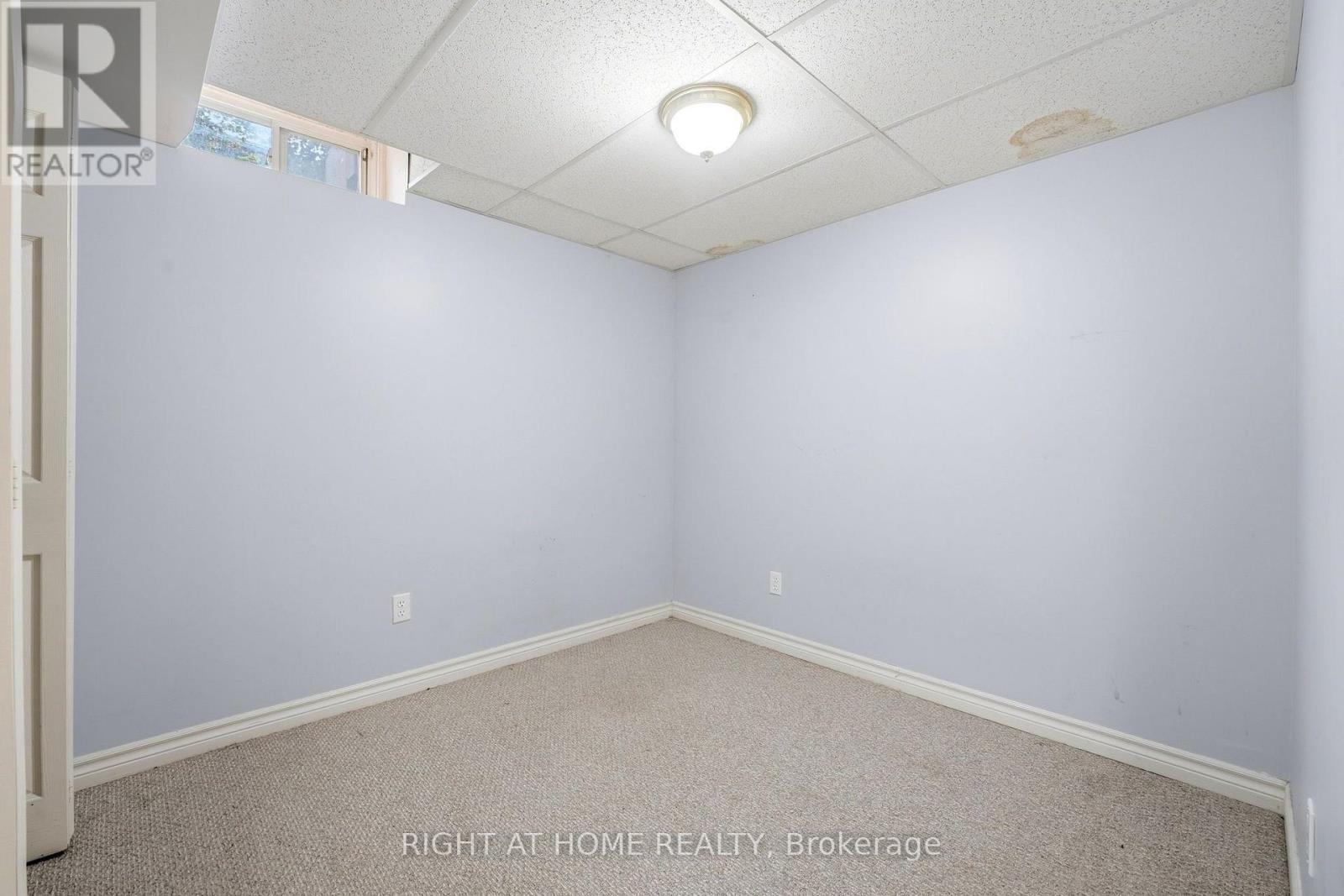 #21 35 CHIPSTEAD AVENUE - 28