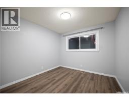 300 Osler Street, Regina, SK S4R1V6 Photo 16