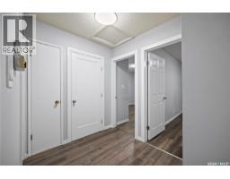 300 Osler Street, Regina, SK S4R1V6 Photo 18