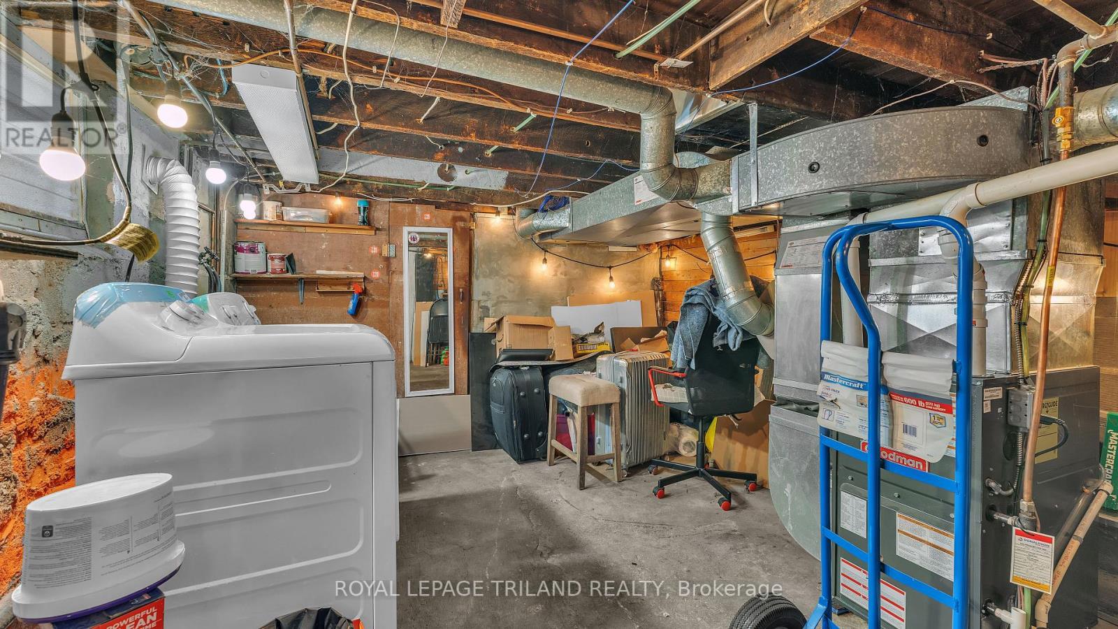 541 Nelson Street — photo 17