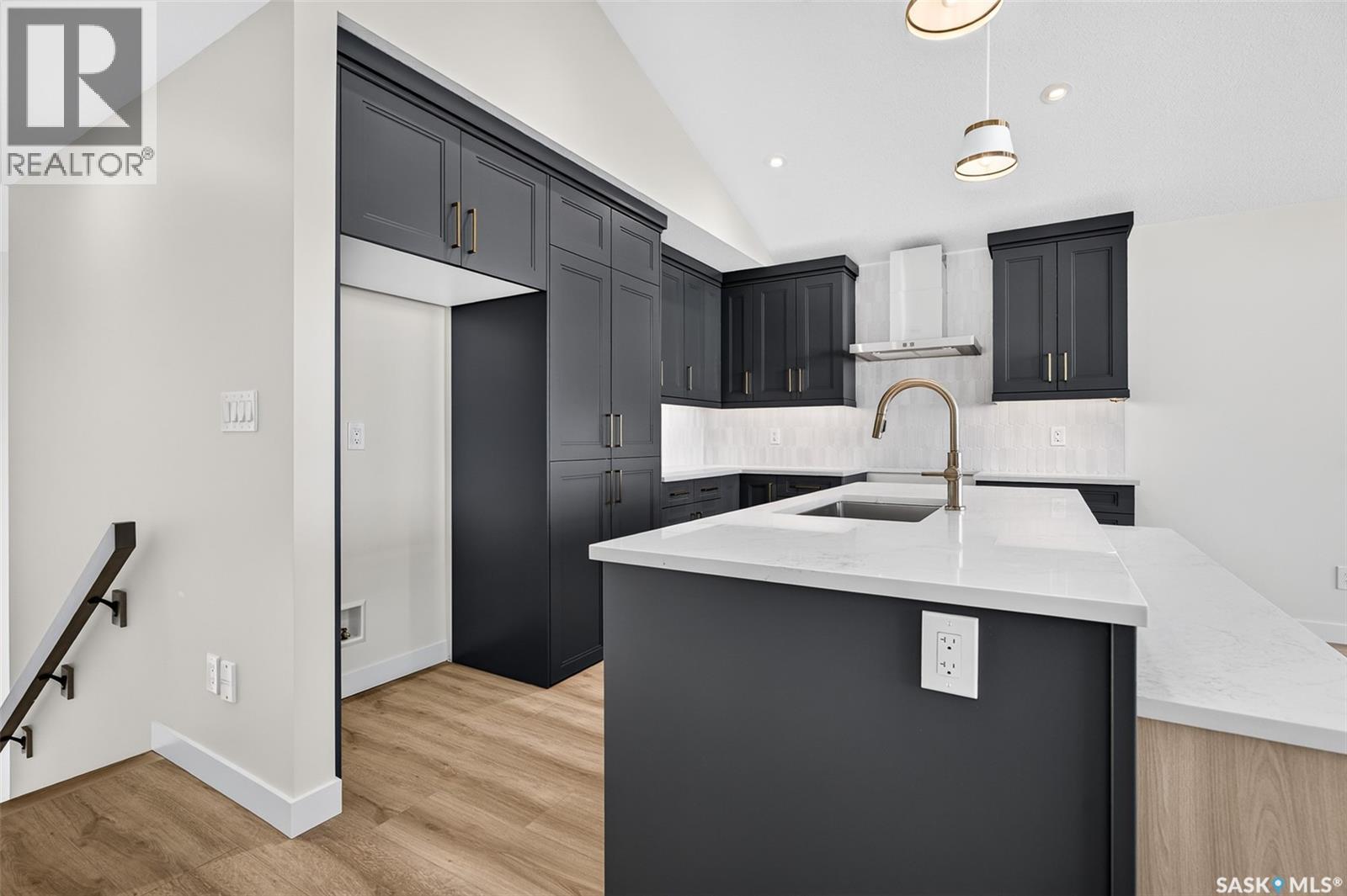1056 West Park BOULEVARD - 16