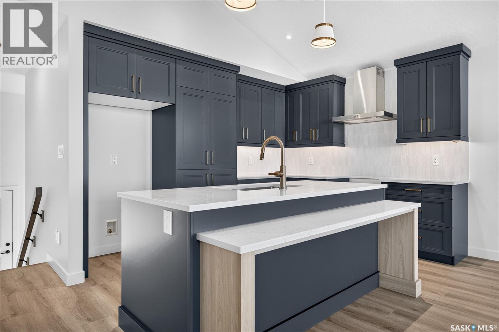 1056 West Park BOULEVARD - 13
