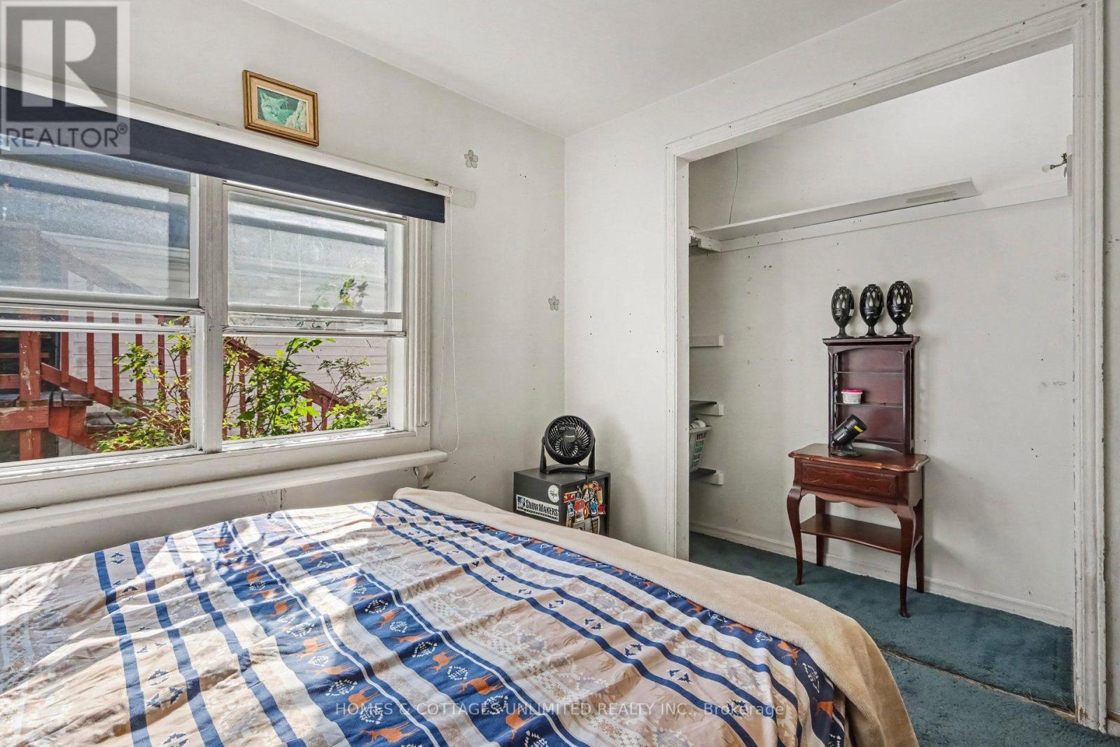 313 COUNTRY STREET - 24
