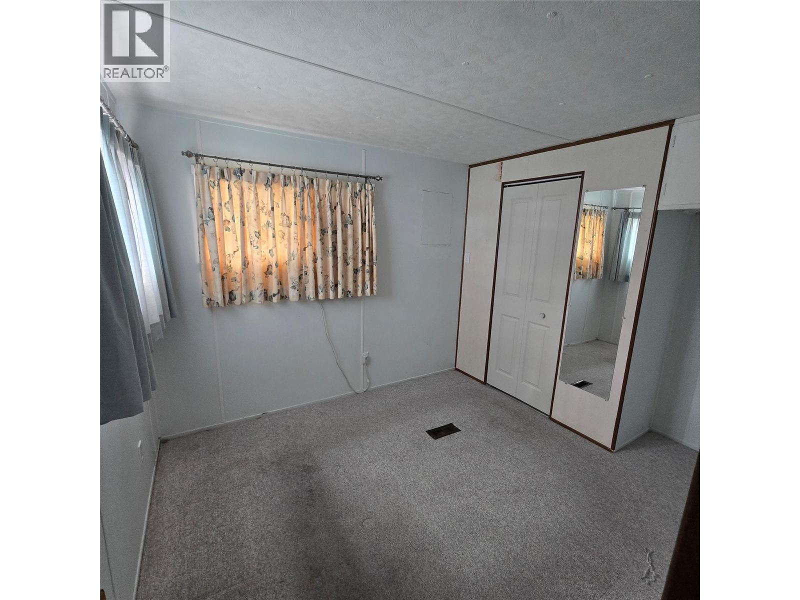 #16 197 Dauphin Avenue - 9