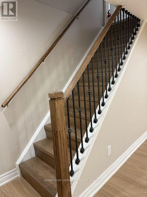 66 Vanessa Place, Whitby, ON photo 4