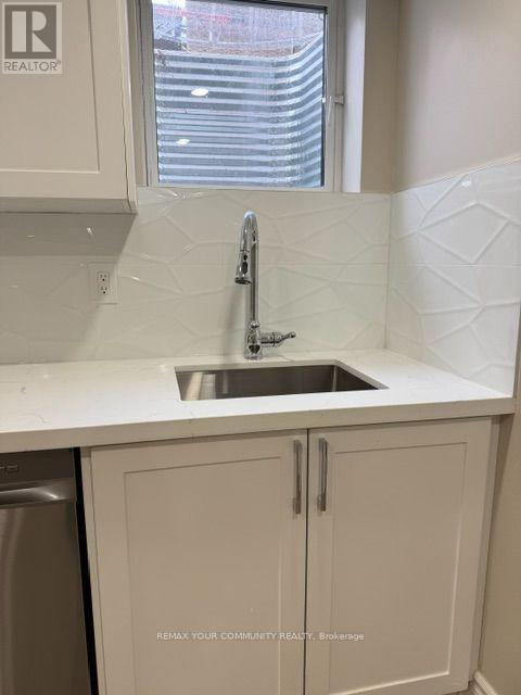 66 Vanessa Place, Whitby, ON photo 6