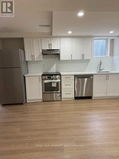66 Vanessa Place, Whitby, ON photo 9