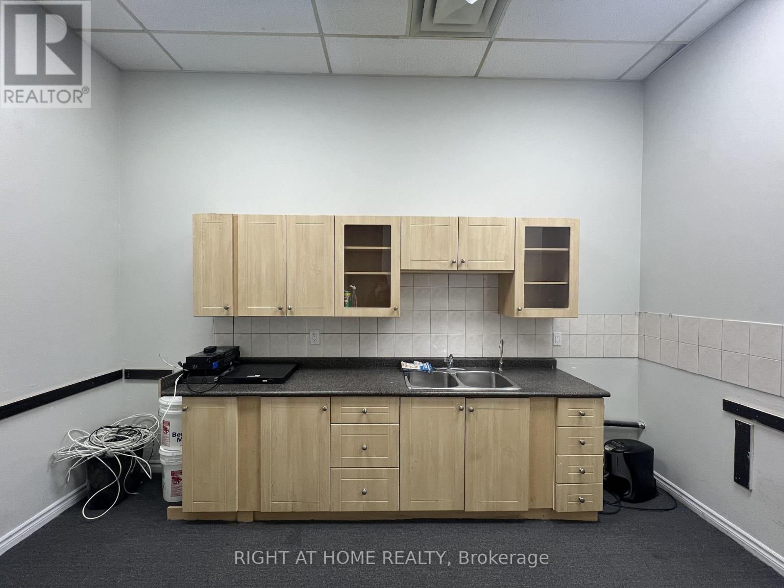 7007 ISLINGTON AVENUE, Vaughan (Steeles West Industrial) — photo 9