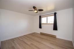 57 Saskatchewan Street, Strathclair, MB R0J2C0 Photo 15