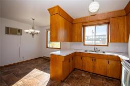 3pc Bathroom - 57 Saskatchewan Street, Strathclair, MB R0J2C0 Photo 10