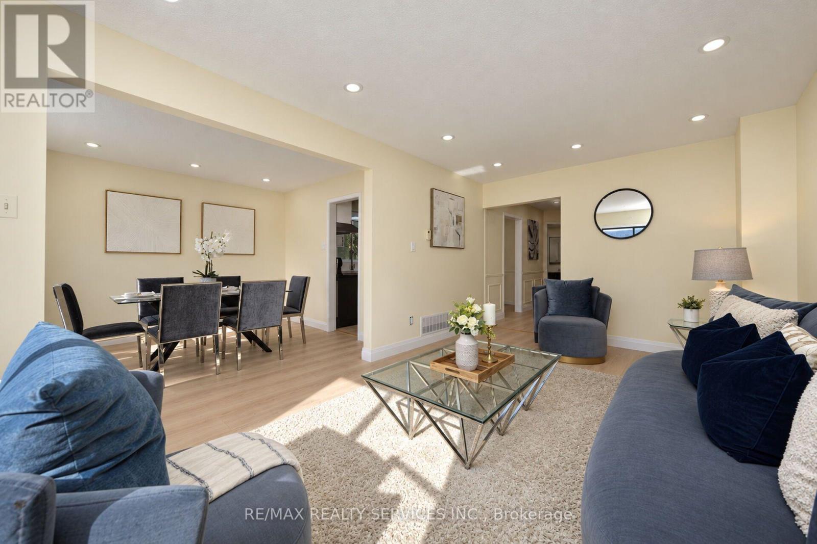 54 PICKARD LANE - 21