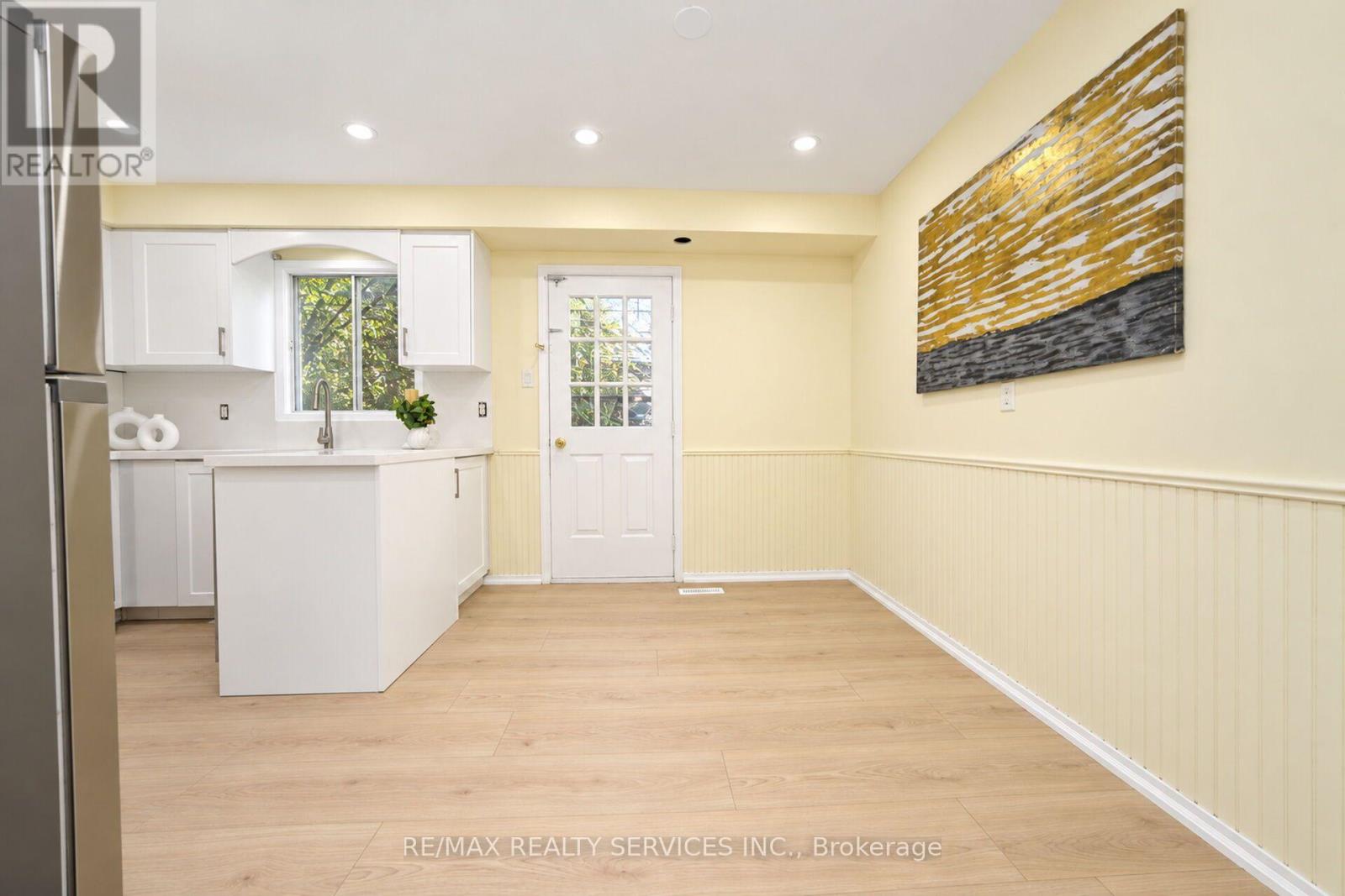 54 PICKARD LANE - 13