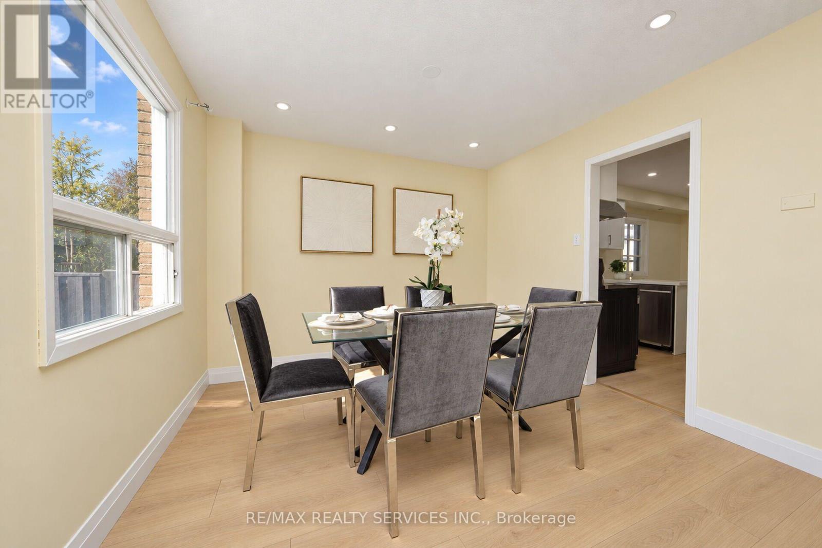 54 PICKARD LANE - 22