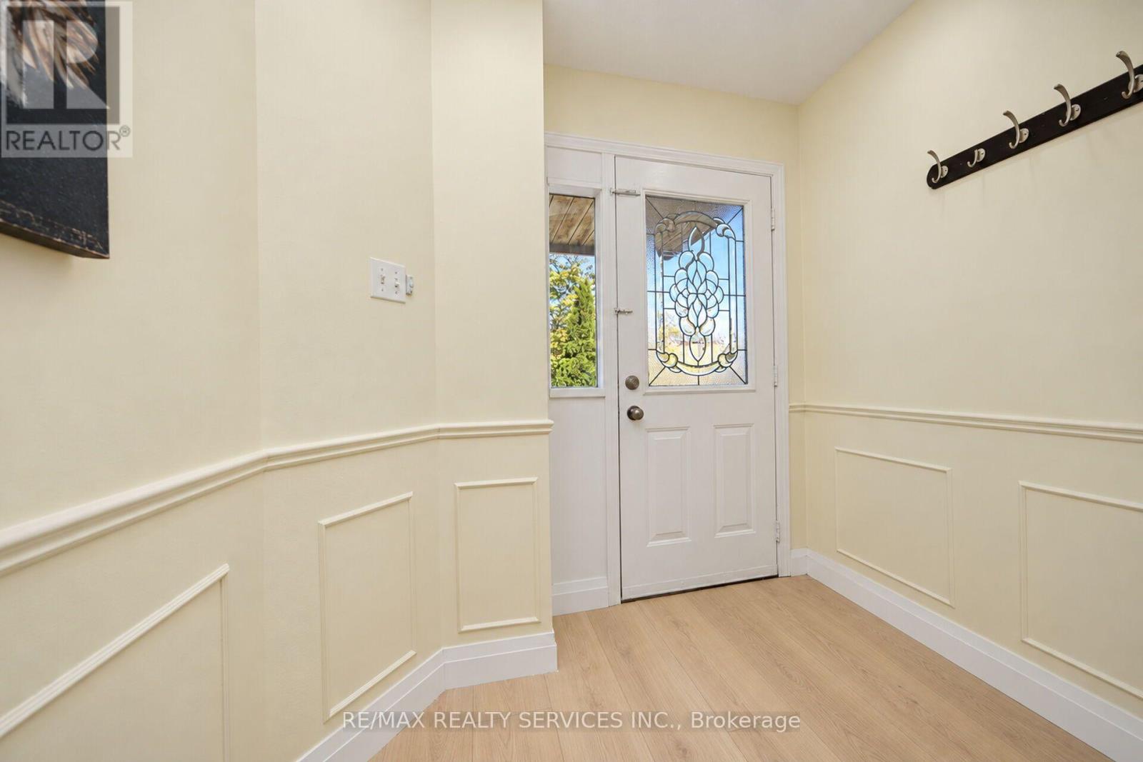 54 PICKARD LANE - 6