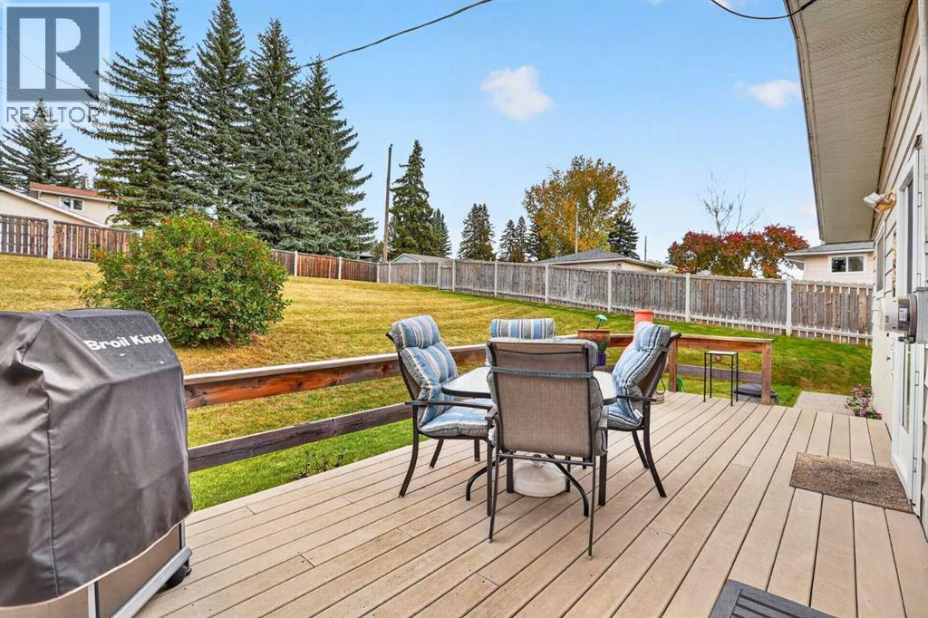 172 Queensland Road SE - photo 49