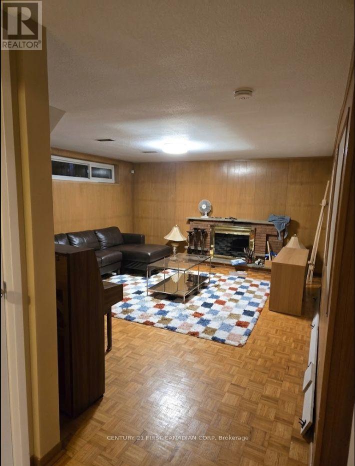 LOWER - 54 WATERFORD DRIVE, Toronto (Willowridge-Martingrove-Richview) — photo 11