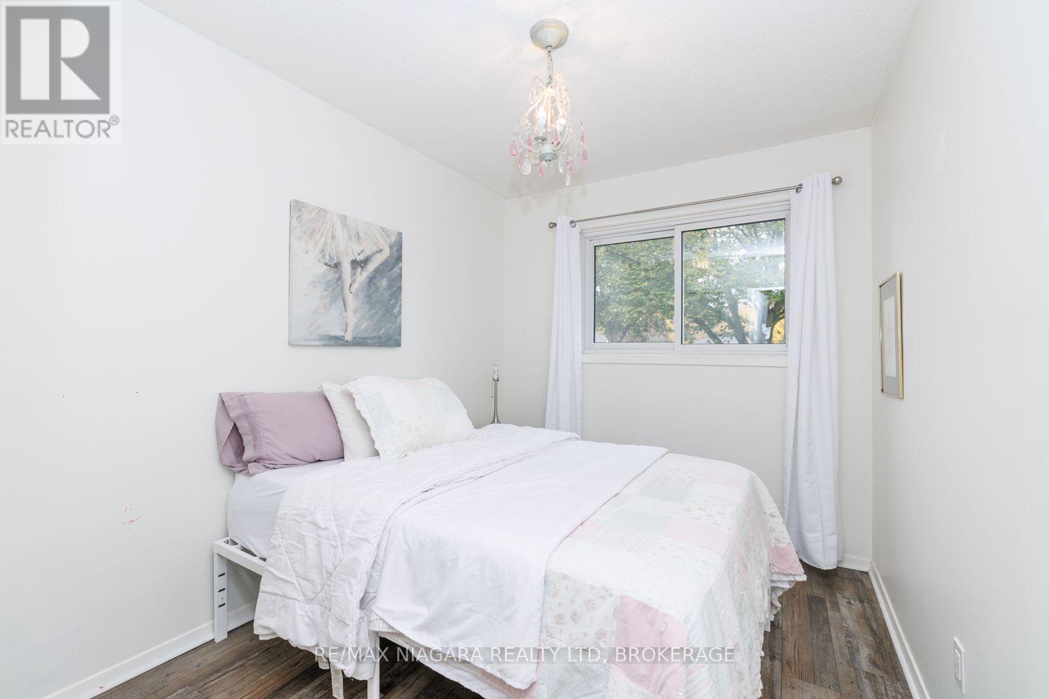 3360 Baker Crescent — photo 15