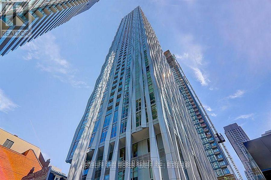2904 - 1 YORKVILLE AVENUE, Toronto (Annex) — photo 2